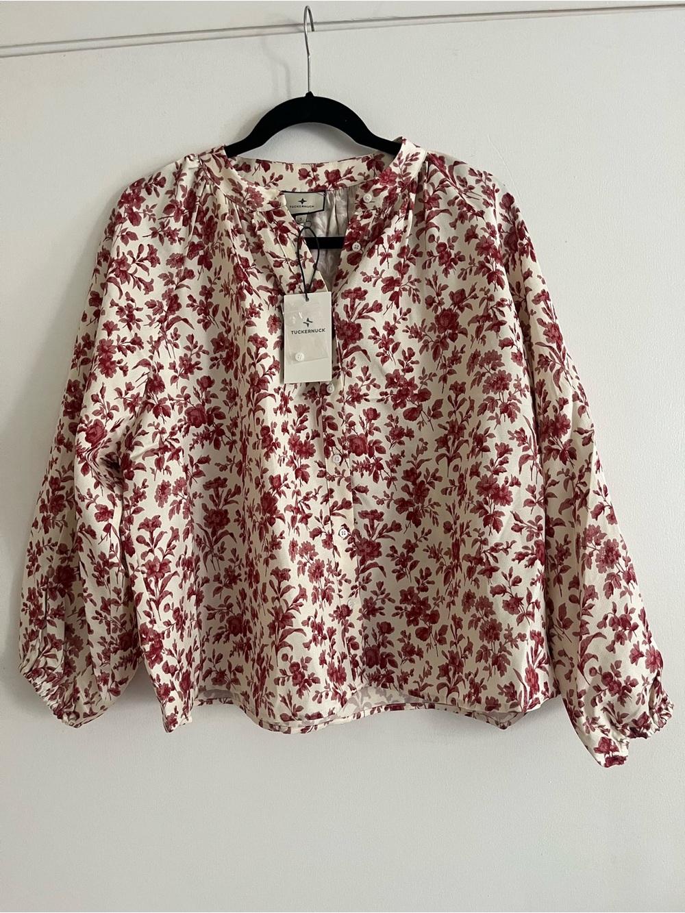 NWT tuckernuck sawyer pomegranate blouse - Picture 2 of 5